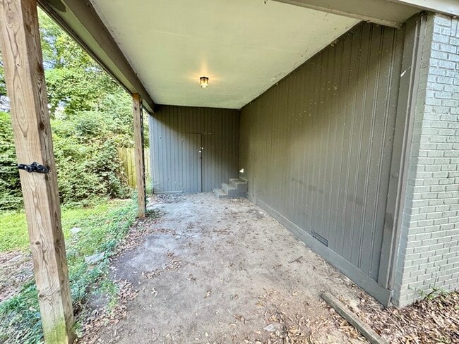 Photo - 3148 St Charles Dr