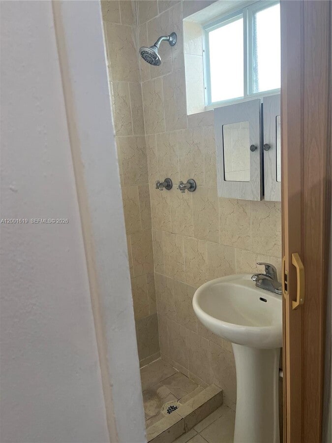 Photo - 1405 W 36th St Unit 1405