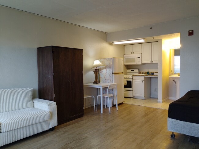 Building Photo - 2506 S Ocean Blvd Unit 3