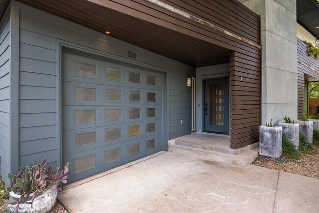 Photo - 133 Frederick St Unit A