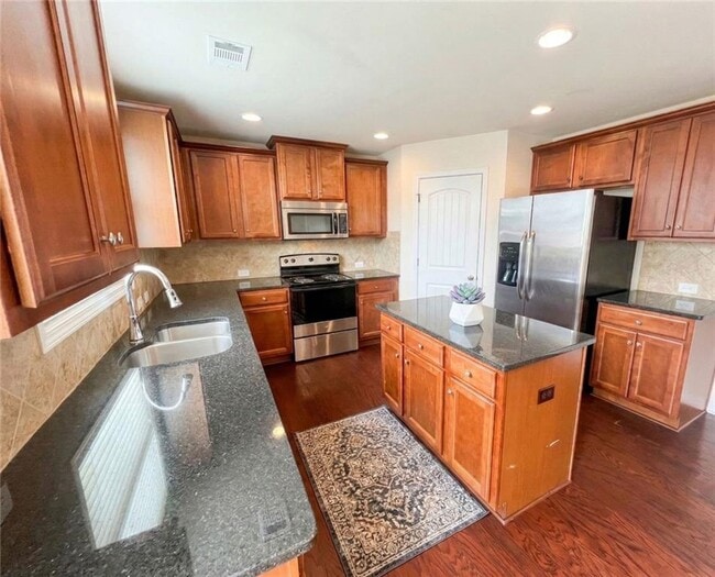 Photo - 2249 Bender Trail