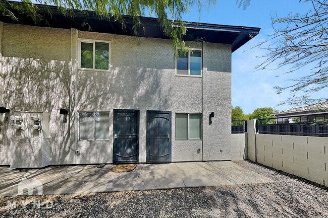 Building Photo - 12707 W Tasha Dr