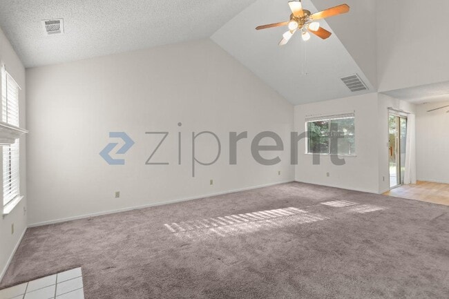 Photo - 8665 N Cedar Ave