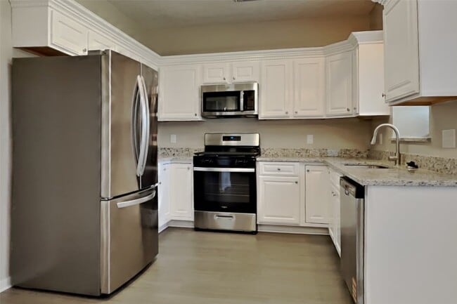 Photo - 12618 Duchess Ln