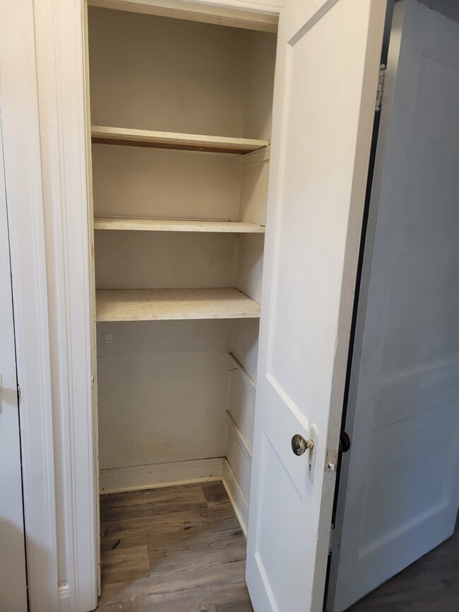 Photo - 515 W 7th Ave