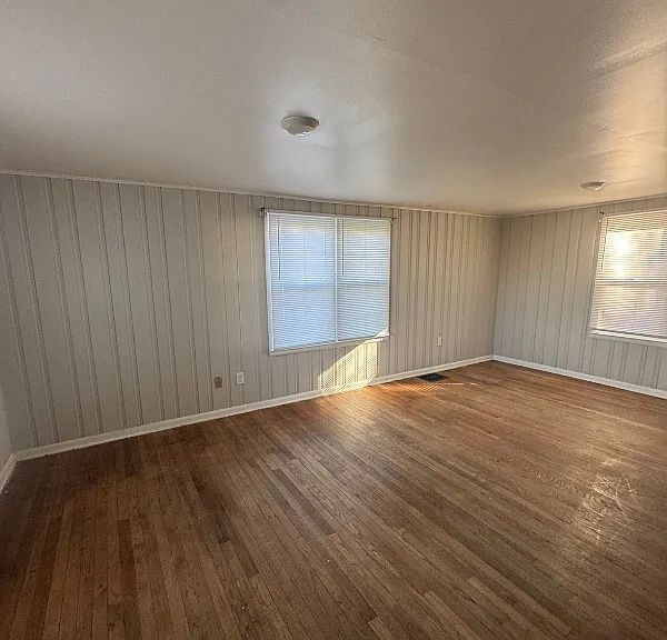 Photo - "Charming 3-Bedroom Home with Spacious 1760 Sq Ft in Greenwood, IN!"