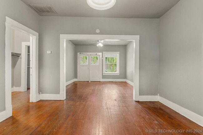 Photo - 1206 S Rockford Ave Unit 1206
