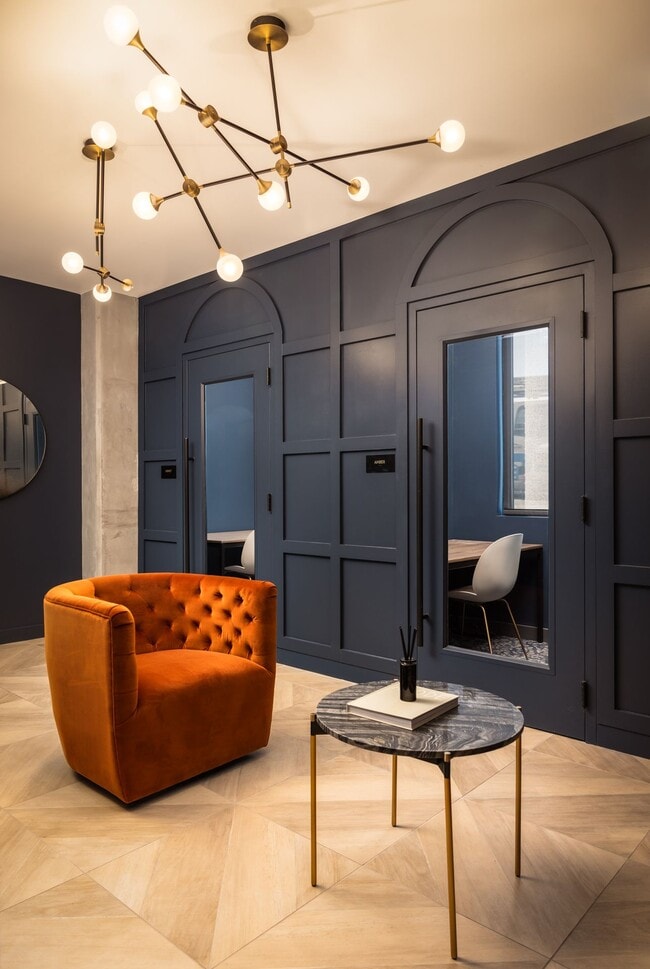 Photo - Noble Old Hampden