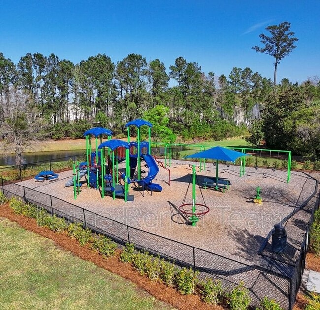 Photo - 114 Cumberland Way