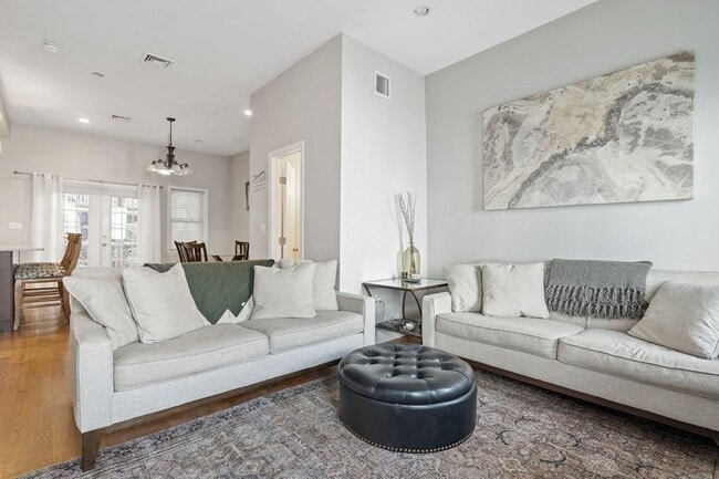 Photo - 100 Old Harbor St