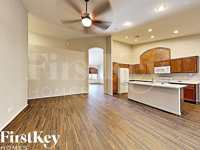 Photo - 8626 W Aster Dr