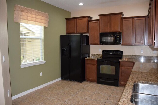Photo - 1516 Scarlet Oak Loop Unit B