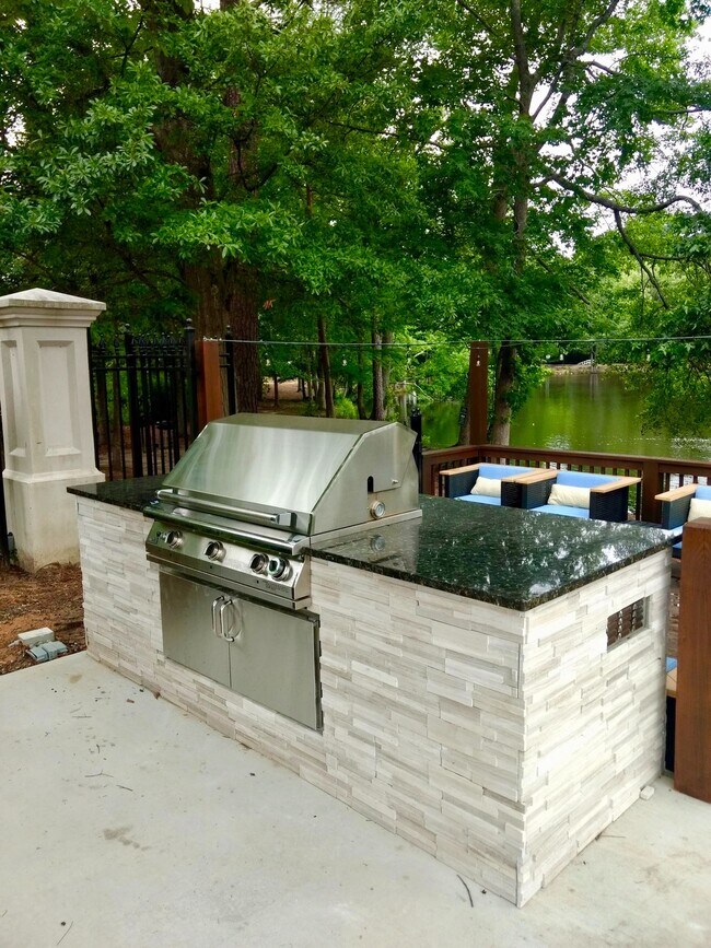 Lake St. James Apartments Conyers, GA