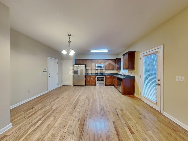 Photo - 507 Round Rock Trl