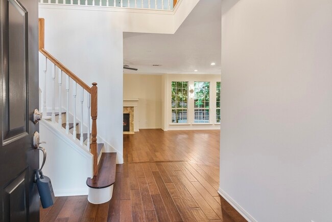 Building Photo - 76 S Piper Trace