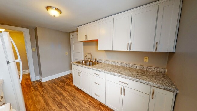 Photo - 208 S 5th St Unit 2