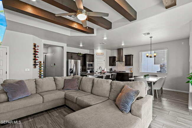 Photo - 840 Via Glorieta