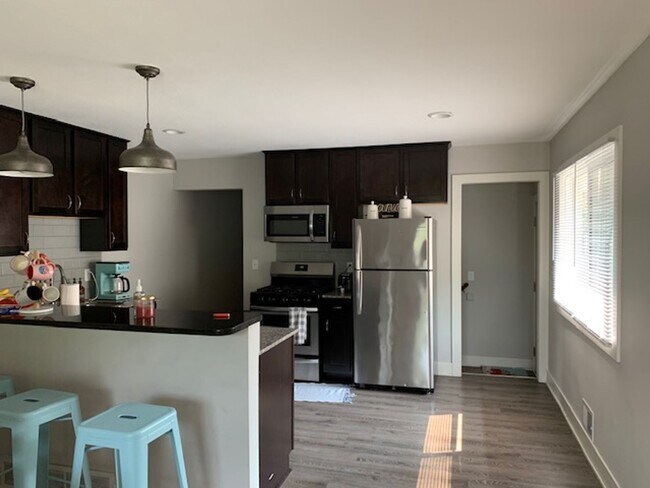 Photo - 874-876 23rd Ave SE, Minneapolis, MN 55414 Unit 876 23rd Ave SE