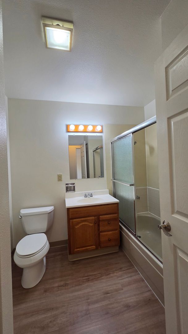 Photo - 2322 Dearborn Ave Unit 2