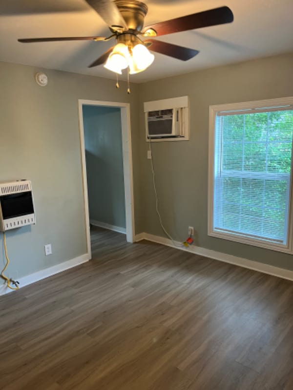 Photo - 608 Price St Unit 3