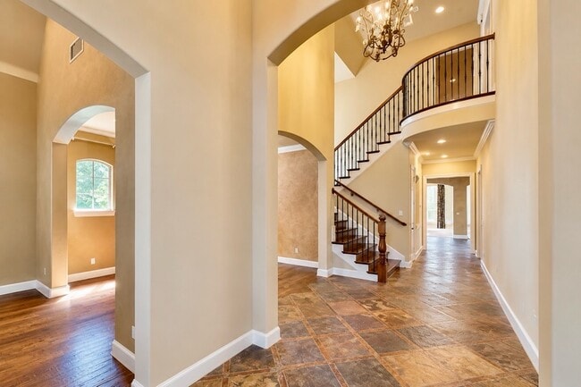 Photo - 8108 Penobscot Ln