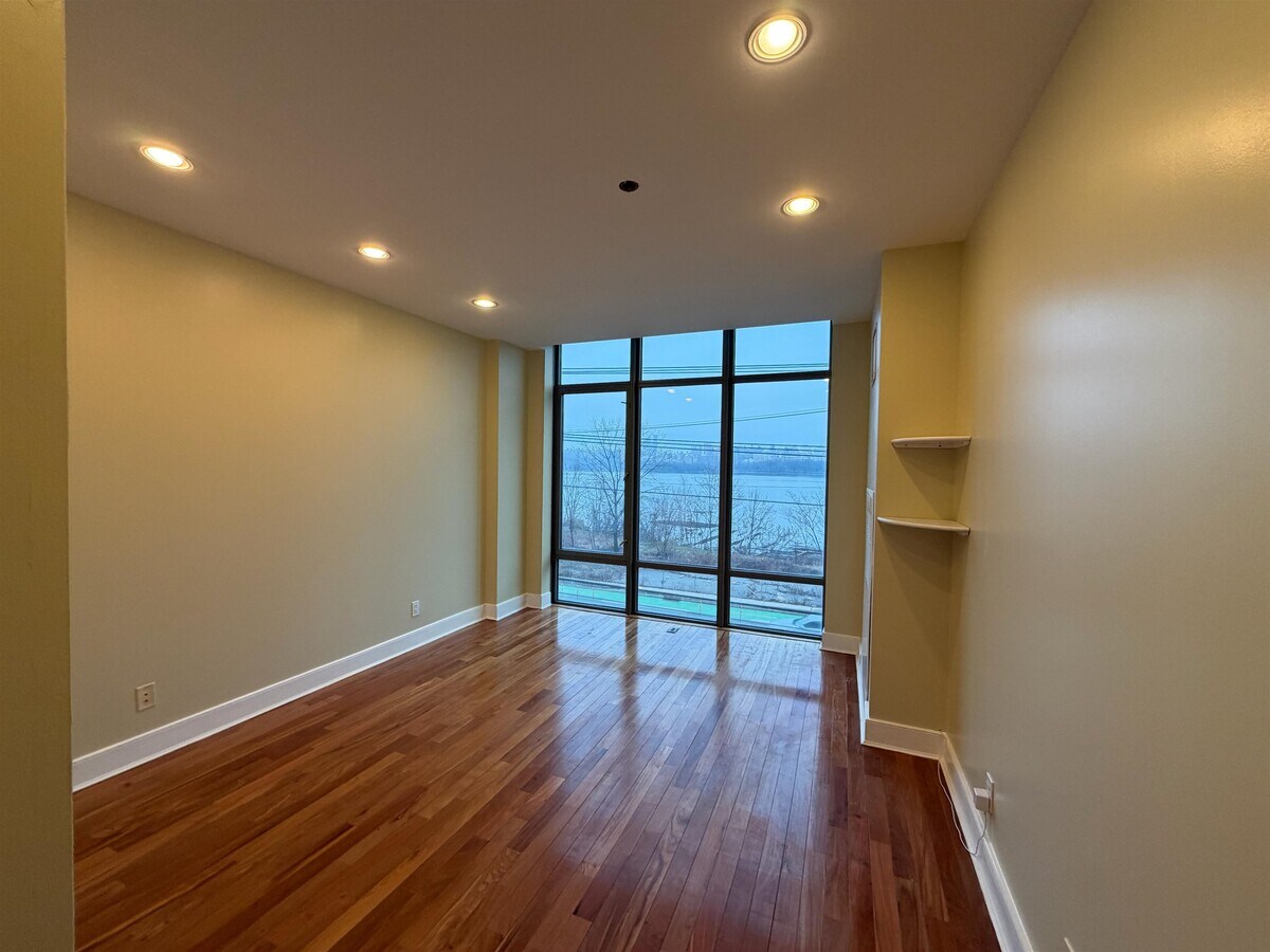 Photo - 8125 River Rd Unit 3C