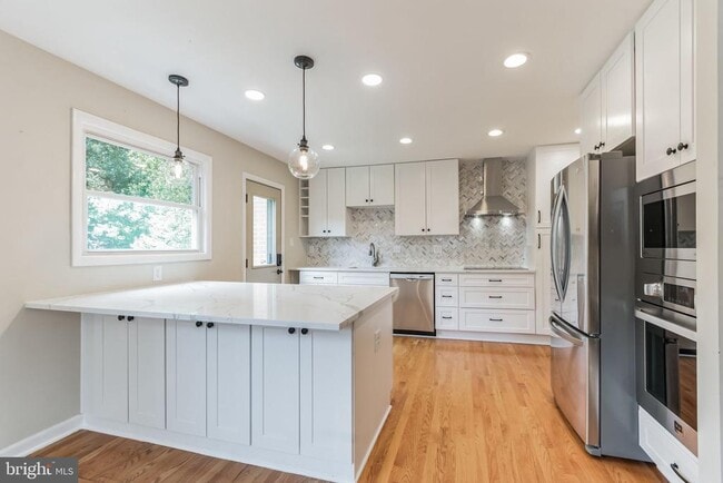Photo - 9902 Holmhurst Rd