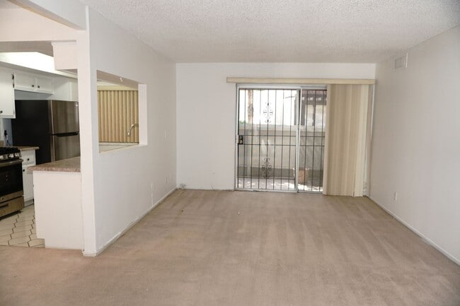 Photo - Downtown Single story 3/2 Unit 225