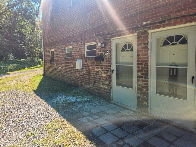 Photo - 2524 Noel St Unit 2524-A Noel St