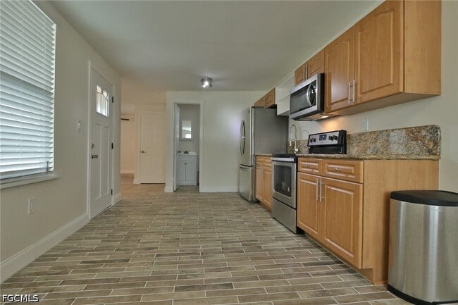 Photo - 11 California Rd