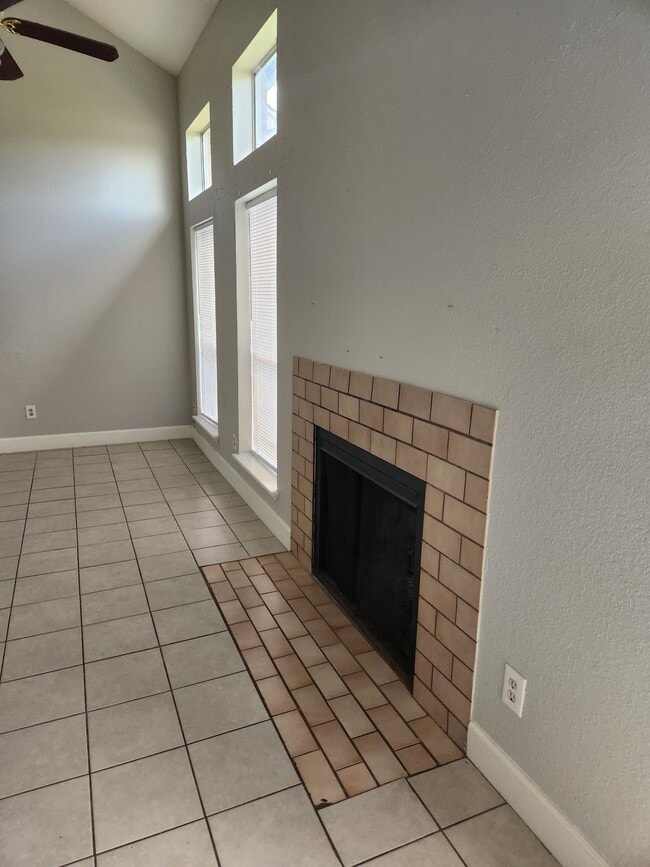 Photo - 3002 Gilmar Dr