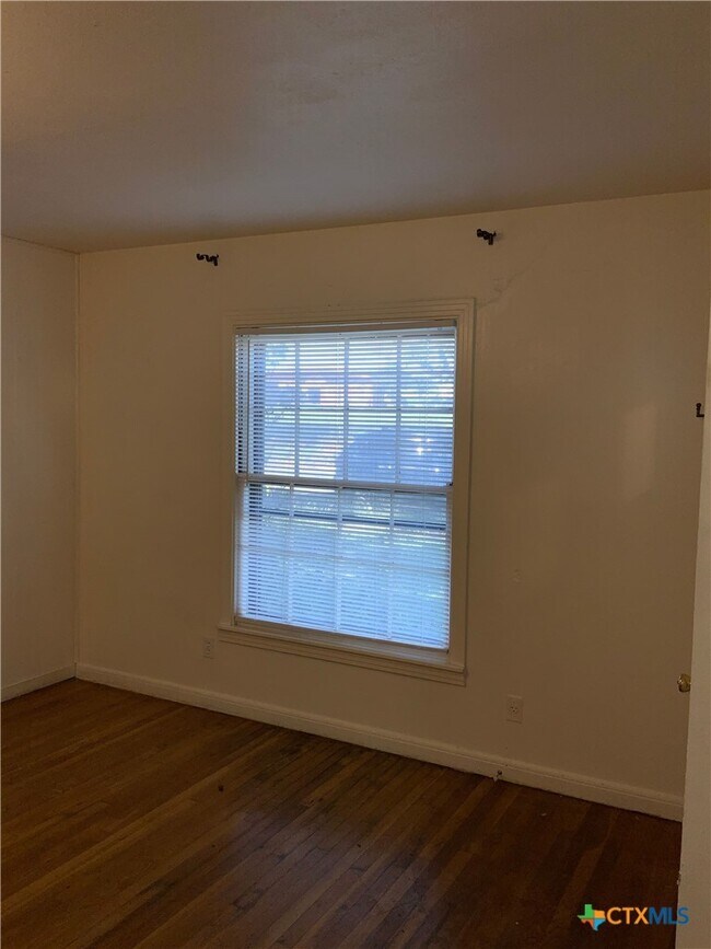 Photo - 1308 Fairview Dr