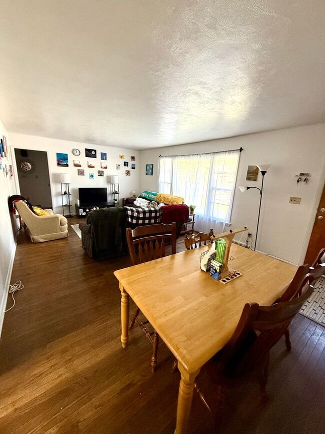 Photo - 4 Bedroom Home Avail August 2026!  Monthly...