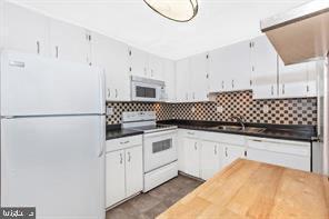 Photo - 14 Docena Ct