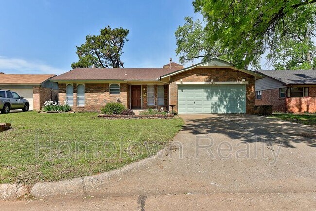 Building Photo - 3329 N Peebly Dr Rental