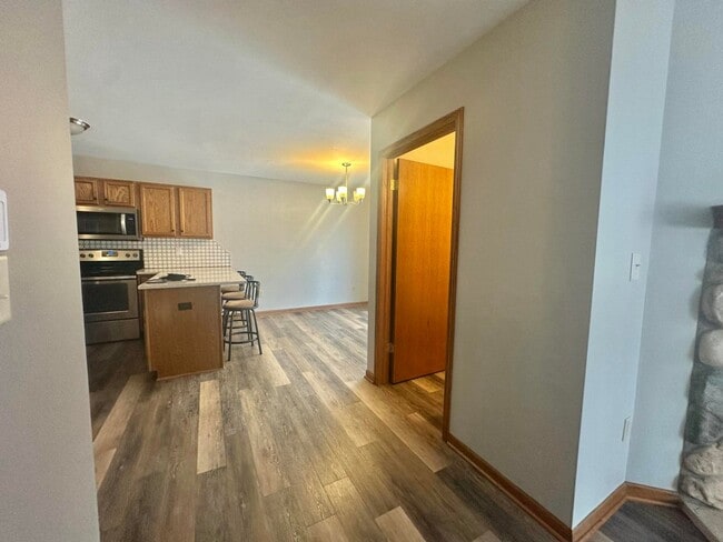 Photo - 335 Nicole Ct