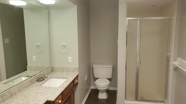 317 Doral Pl