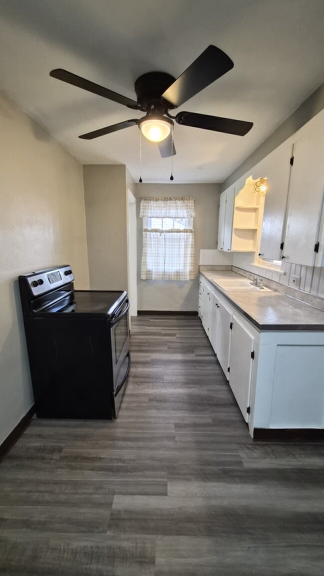 Photo - 3483 Hadley Ave