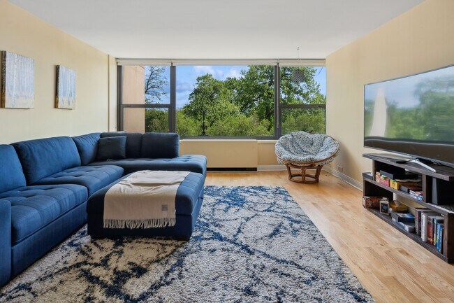 Photo - 1850 N Clark St Unit 405