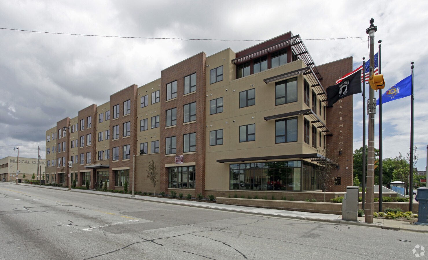 Veterans Manor - Veterans Manor Apartments