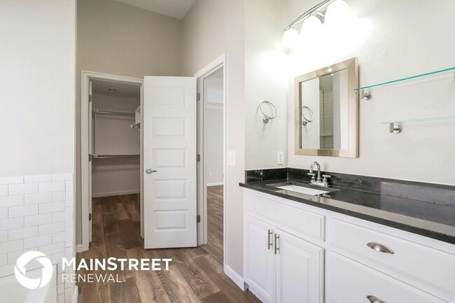 Photo - 17304 Hardwood Pl