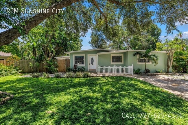 Building Photo - 6719 13th St N