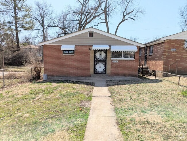 Building Photo - Cozy, Clean, and Pet-Ready on Otto Rental