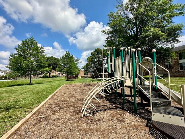 Brandon Ladd Apartments & Townhomes