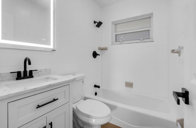 Photo - 1320 N Andrews Ave