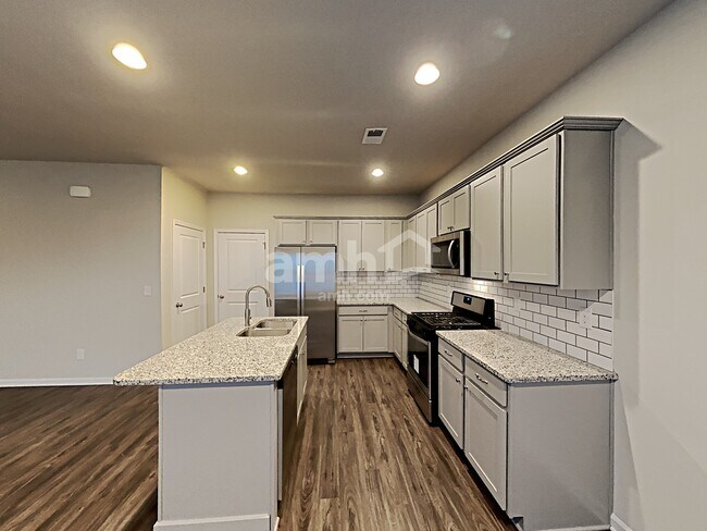 Photo - 222 N Fortune Way