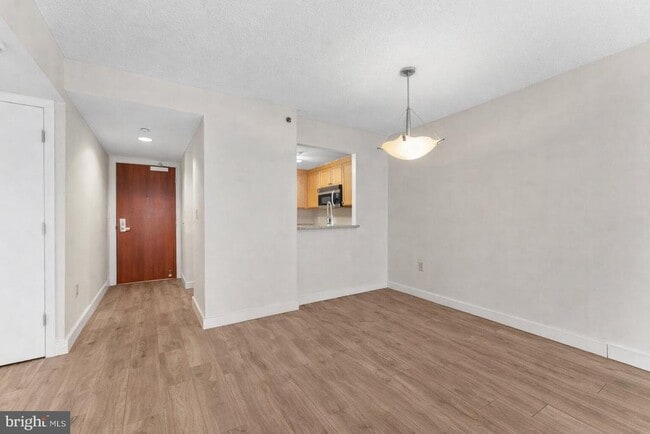 Building Photo - 1150 K St NW Unit 306