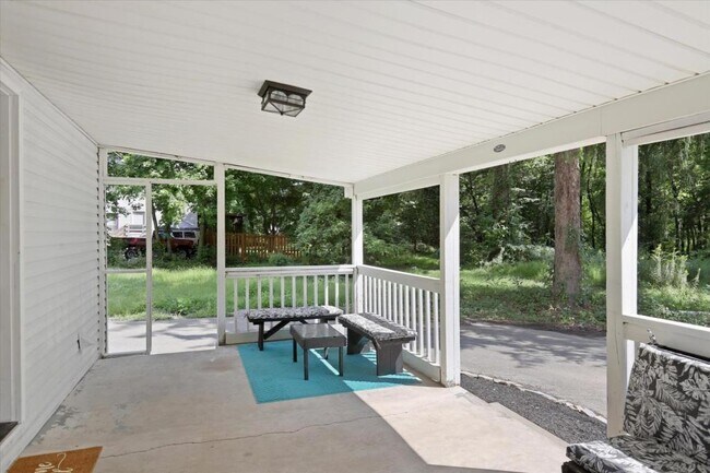 Photo - 22 W Canal St