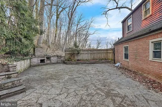 Photo - 212 Laurel Ave