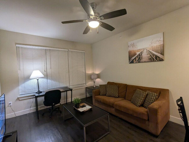 Photo - 4110 Fairmount St Apartamento Unidad ID1035189P
